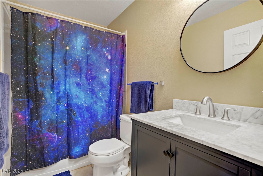 7401 Red Swallow Street