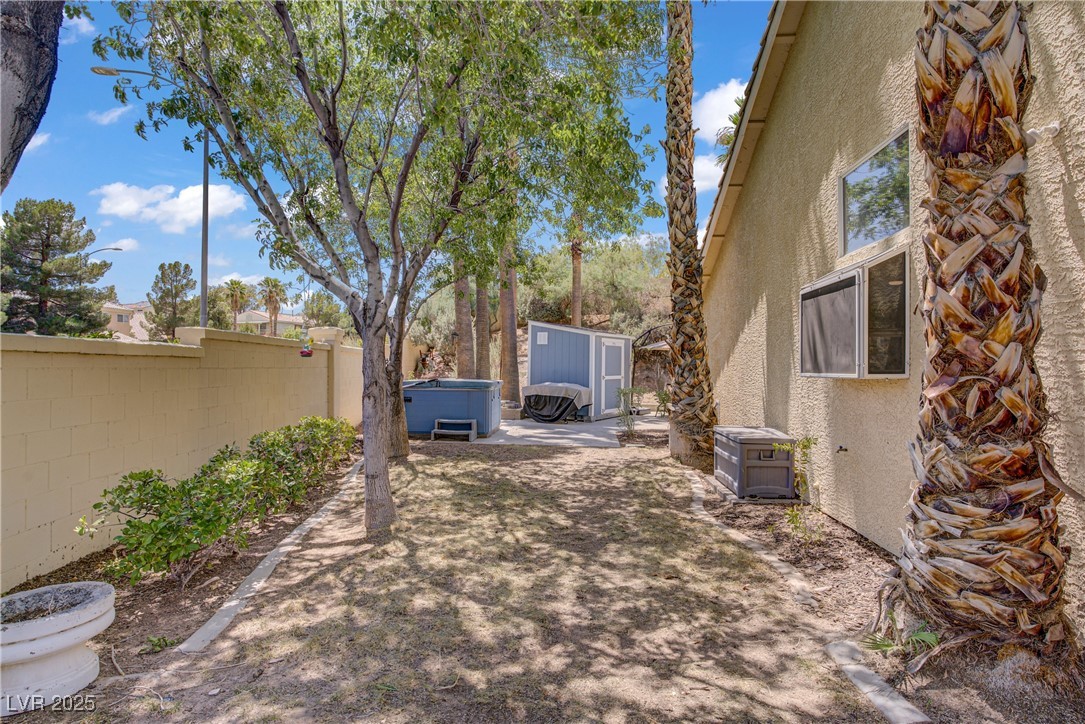 7401 Red Swallow Street