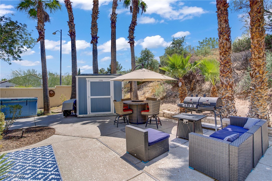 7401 Red Swallow Street