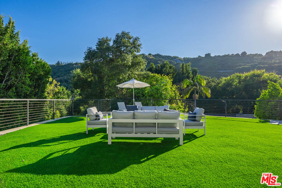 1040 Montego Dr