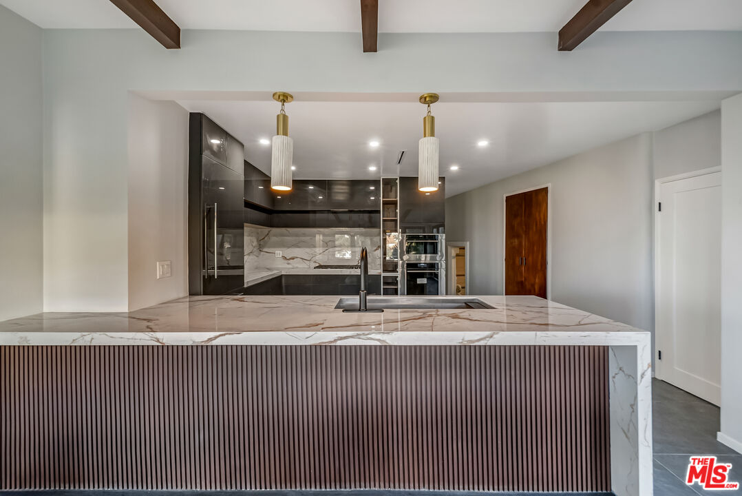 8874 Evanview Dr