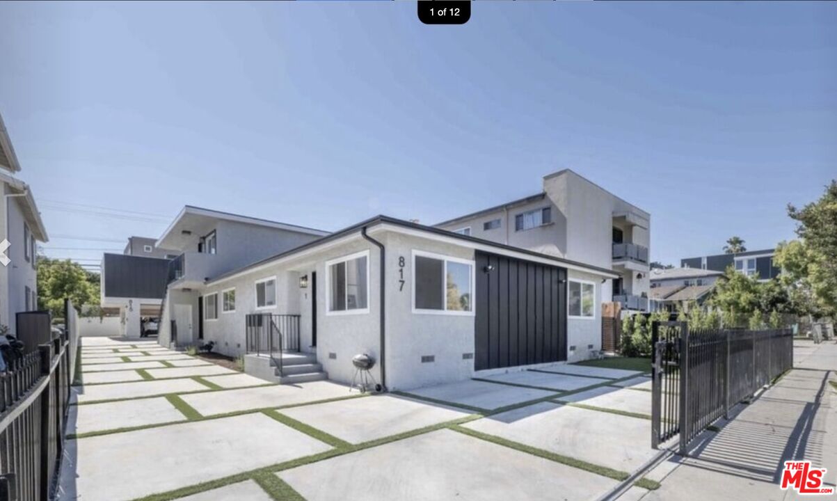 817 N Kingsley Dr