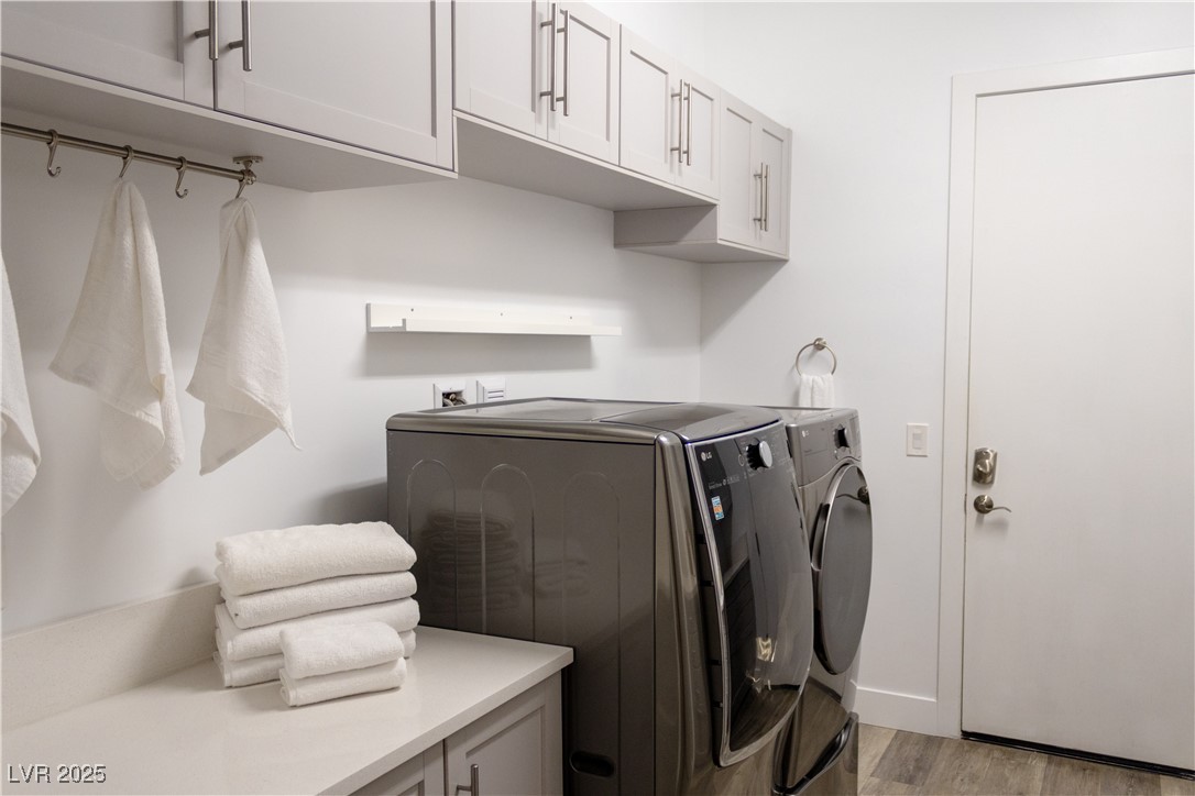 11181 Luna Blanca Drive