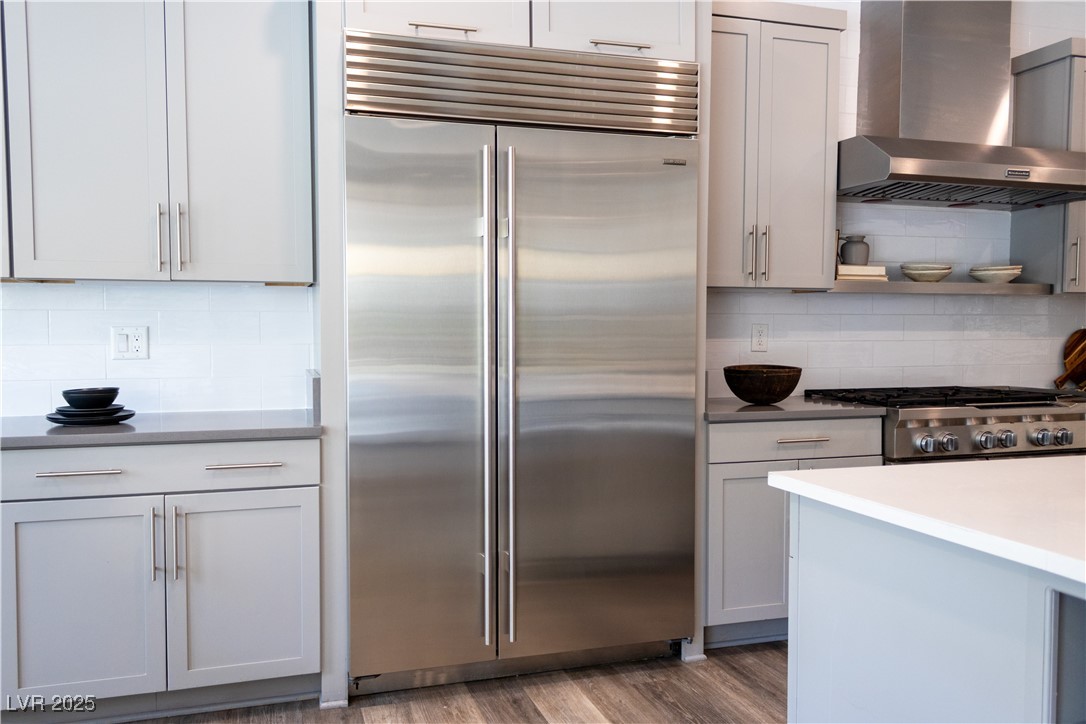 11181 Luna Blanca Drive