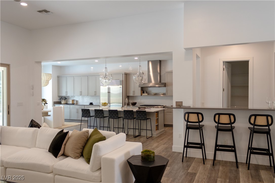 11181 Luna Blanca Drive