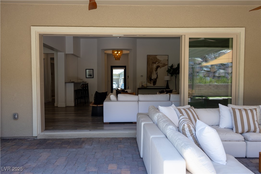 11181 Luna Blanca Drive