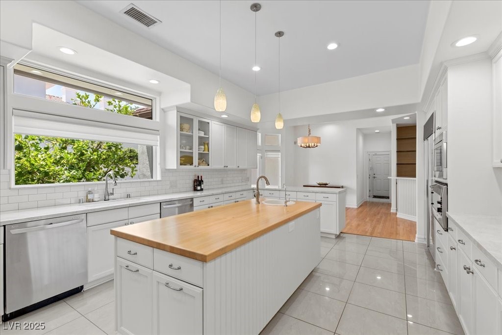 2330 Caserta Court