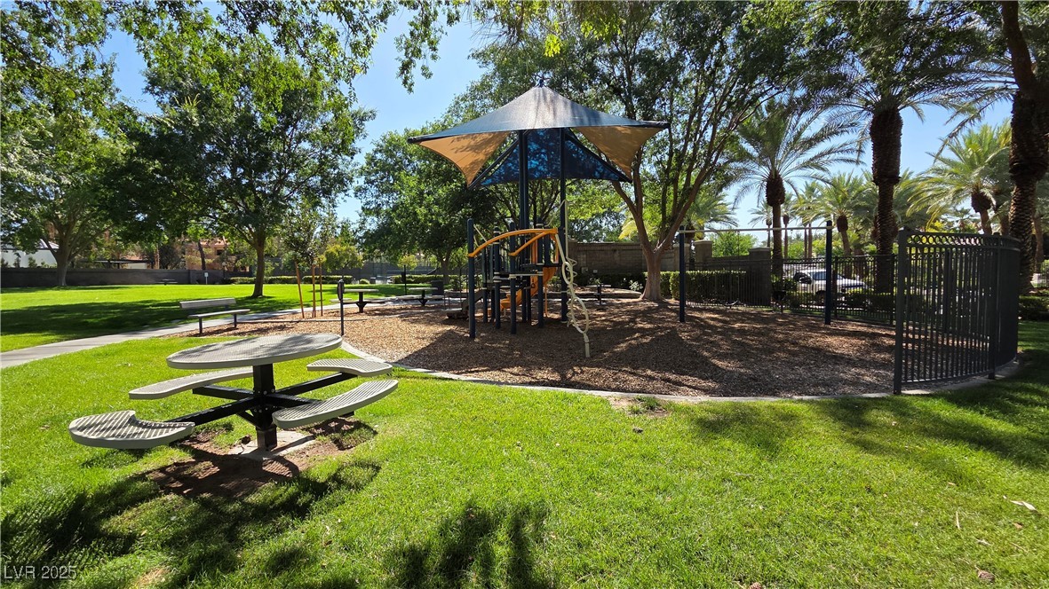 2330 Caserta Court
