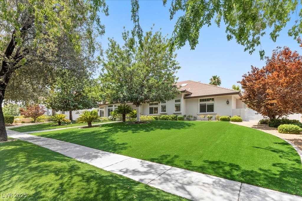 2330 Caserta Court