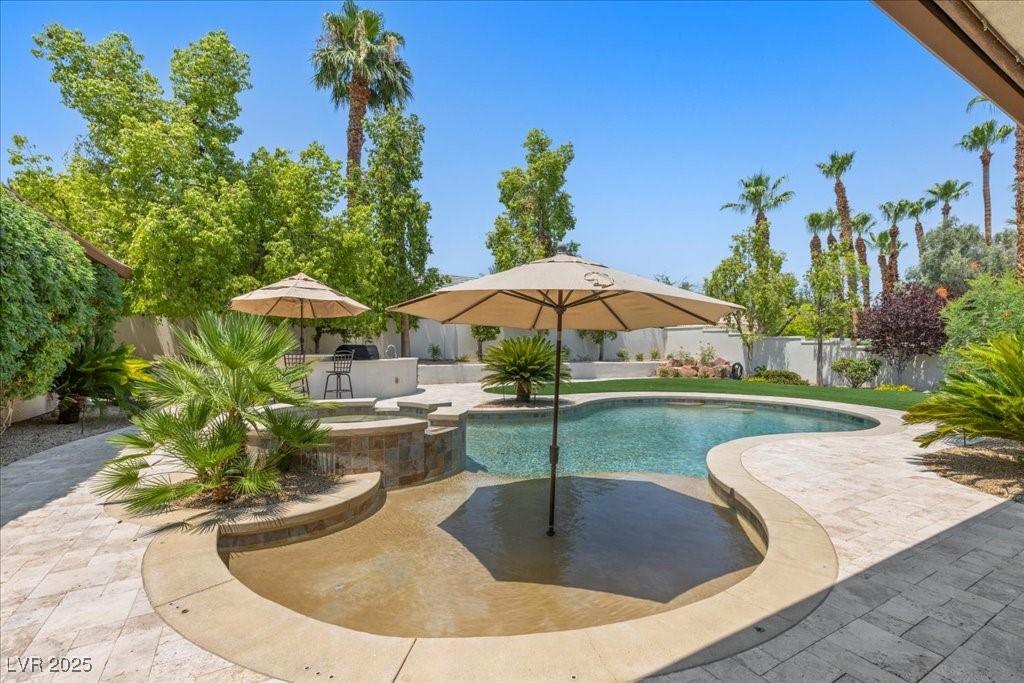 2330 Caserta Court
