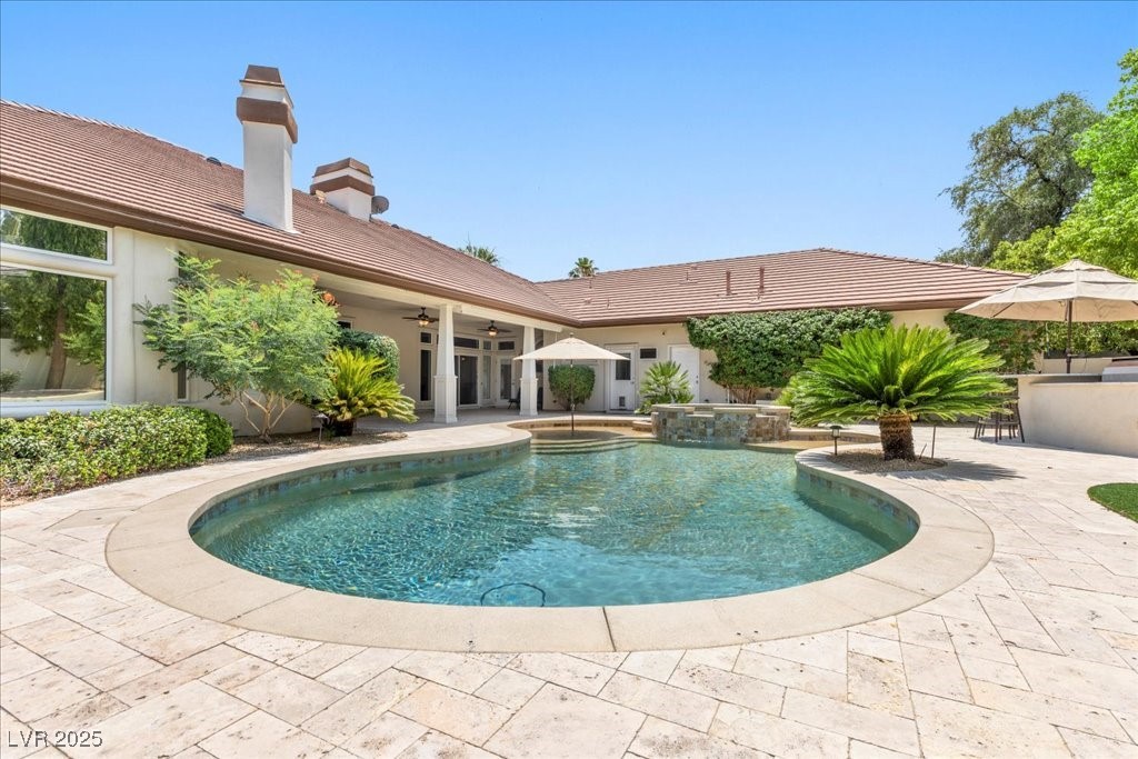 2330 Caserta Court