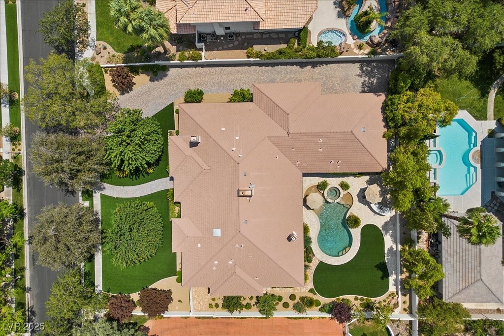 2330 Caserta Court