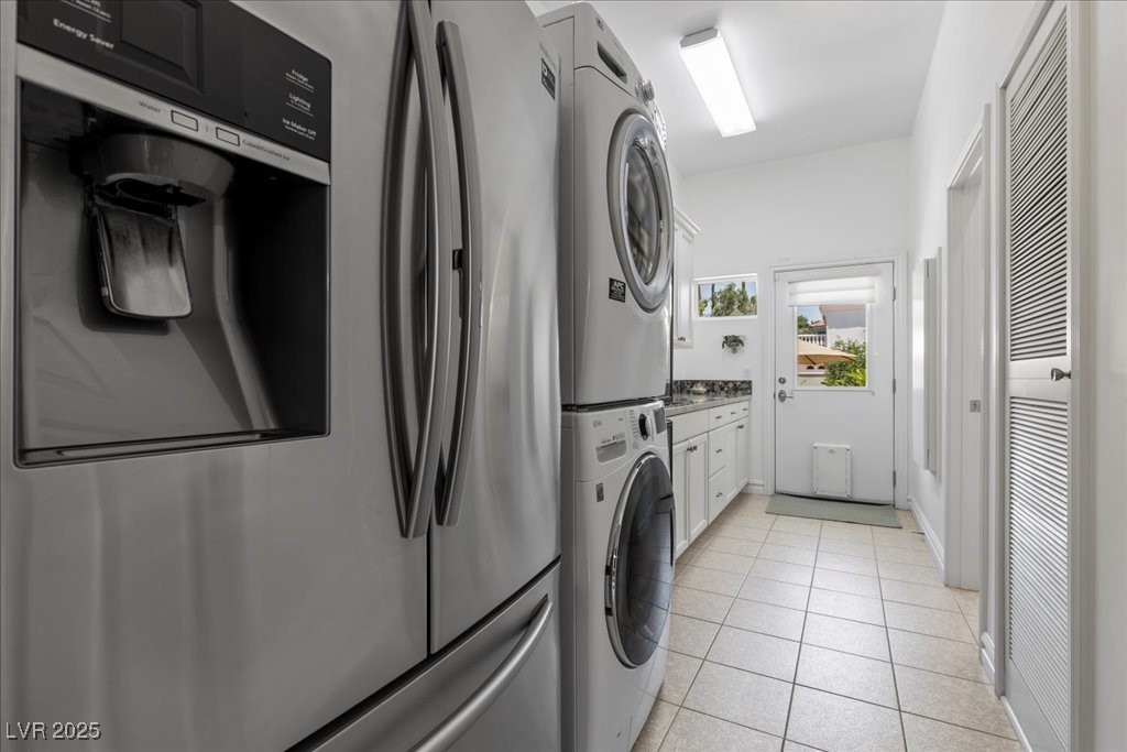 2330 Caserta Court