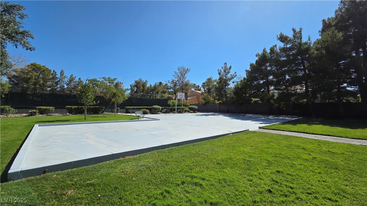 2330 Caserta Court