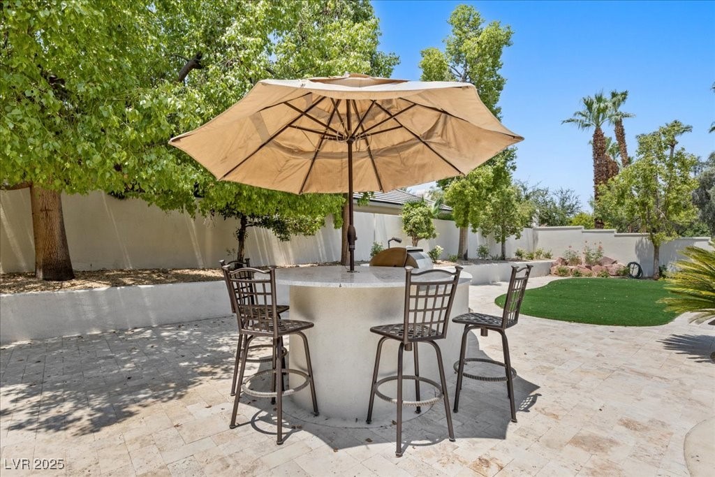 2330 Caserta Court