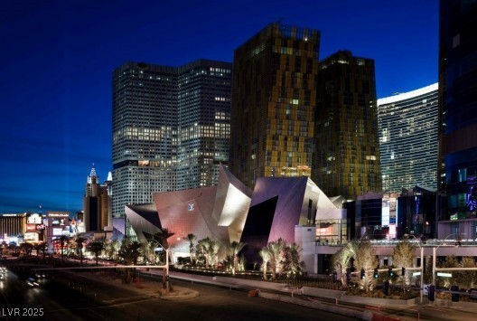 3726 Las Vegas Boulevard 2411