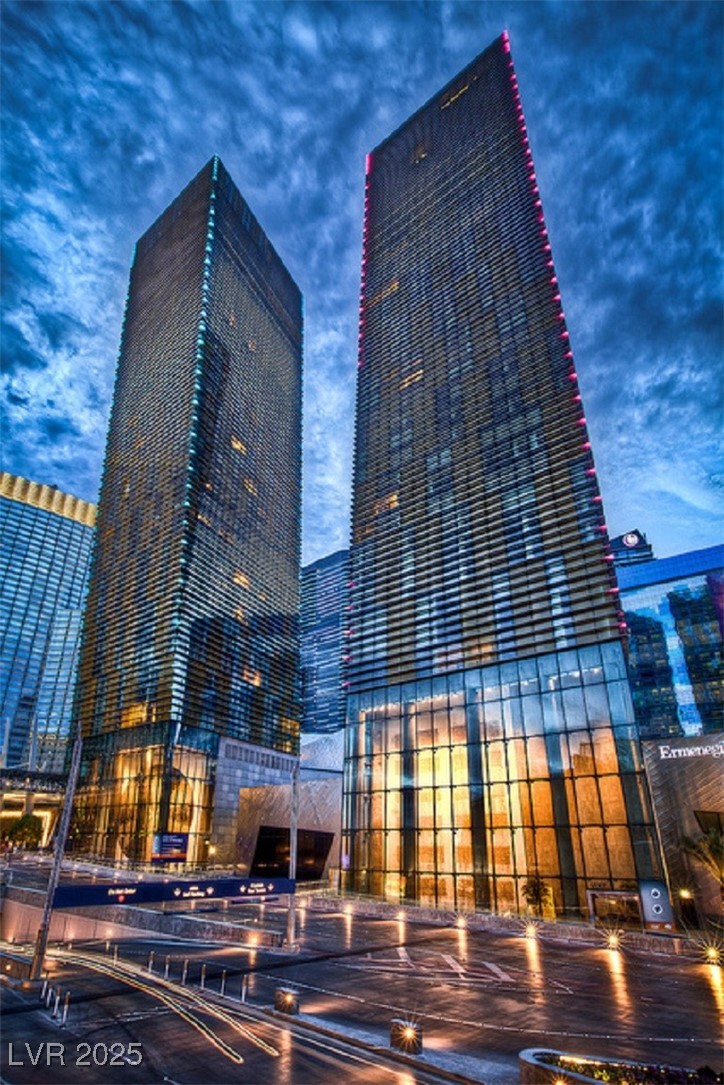 3726 Las Vegas Boulevard 2411