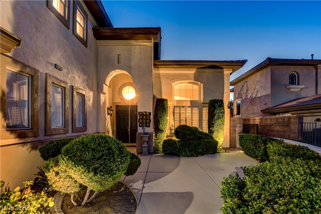 109 North Buteo Woods Lane