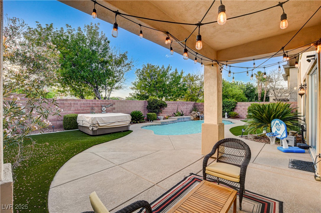 109 North Buteo Woods Lane