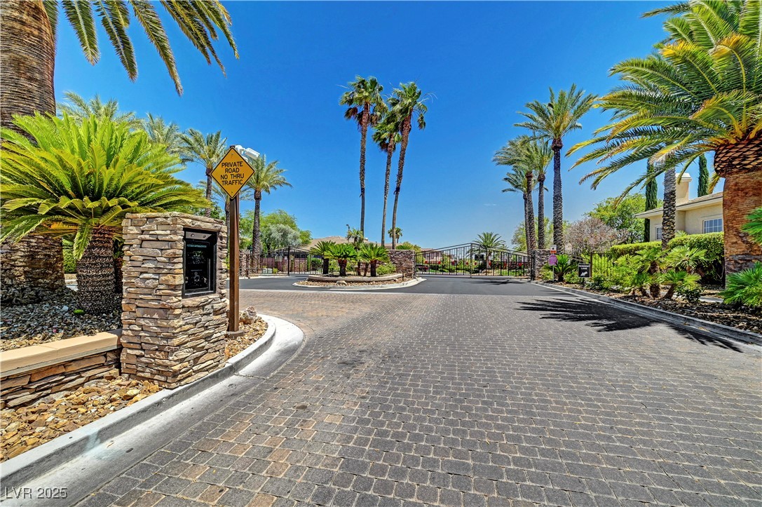 109 North Buteo Woods Lane