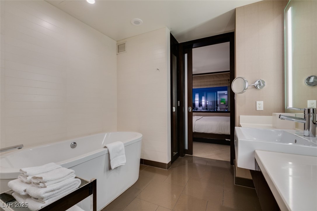 2600 HARMON Avenue 28034