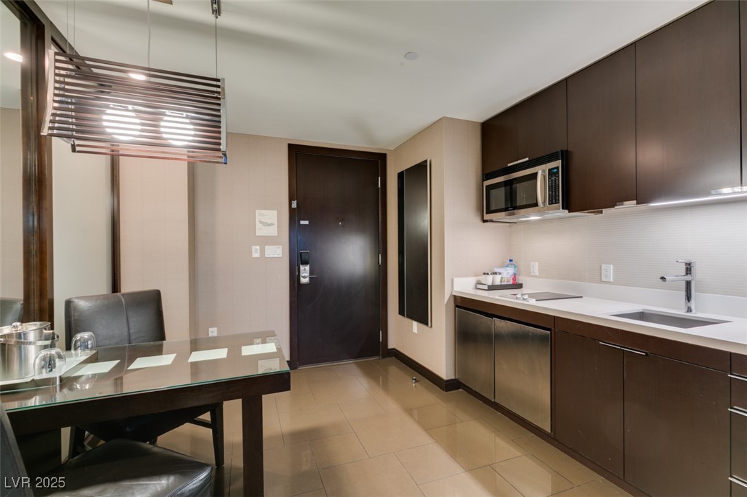 2600 HARMON Avenue 28034