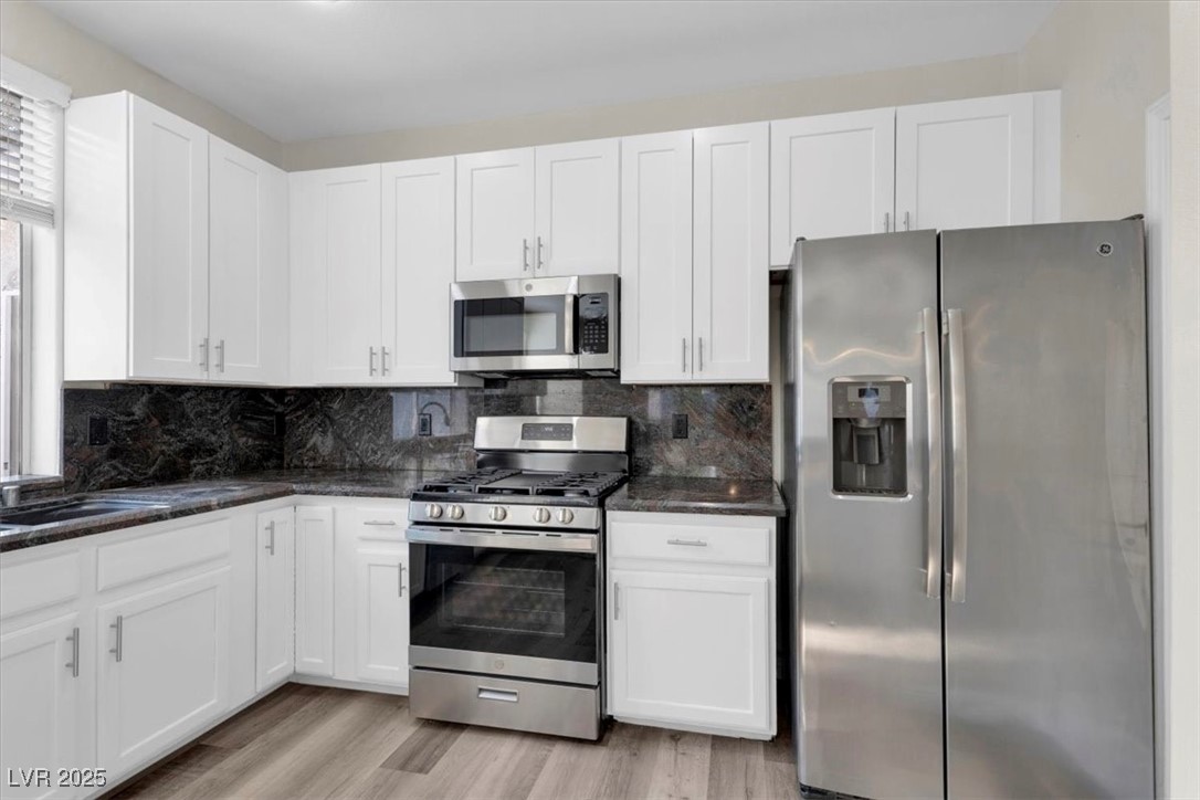 6909 Fruit Flower Avenue