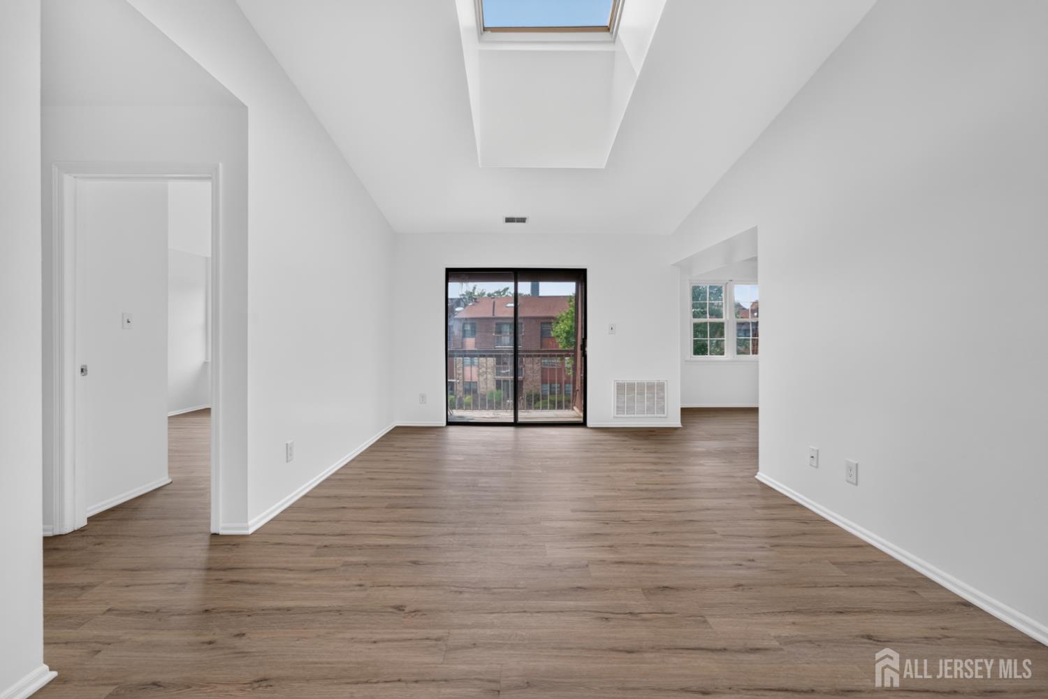 204 C Sierra Court # 2043