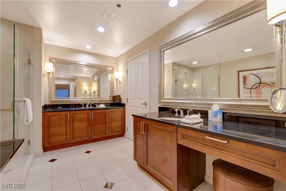 125 East HARMON Avenue 3114