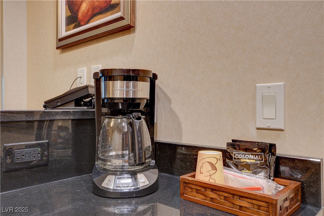 125 East HARMON Avenue 3114