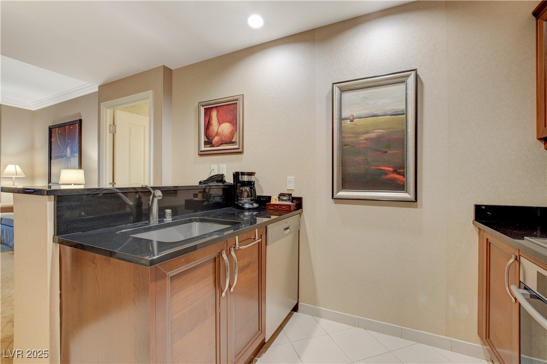 125 East HARMON Avenue 3114