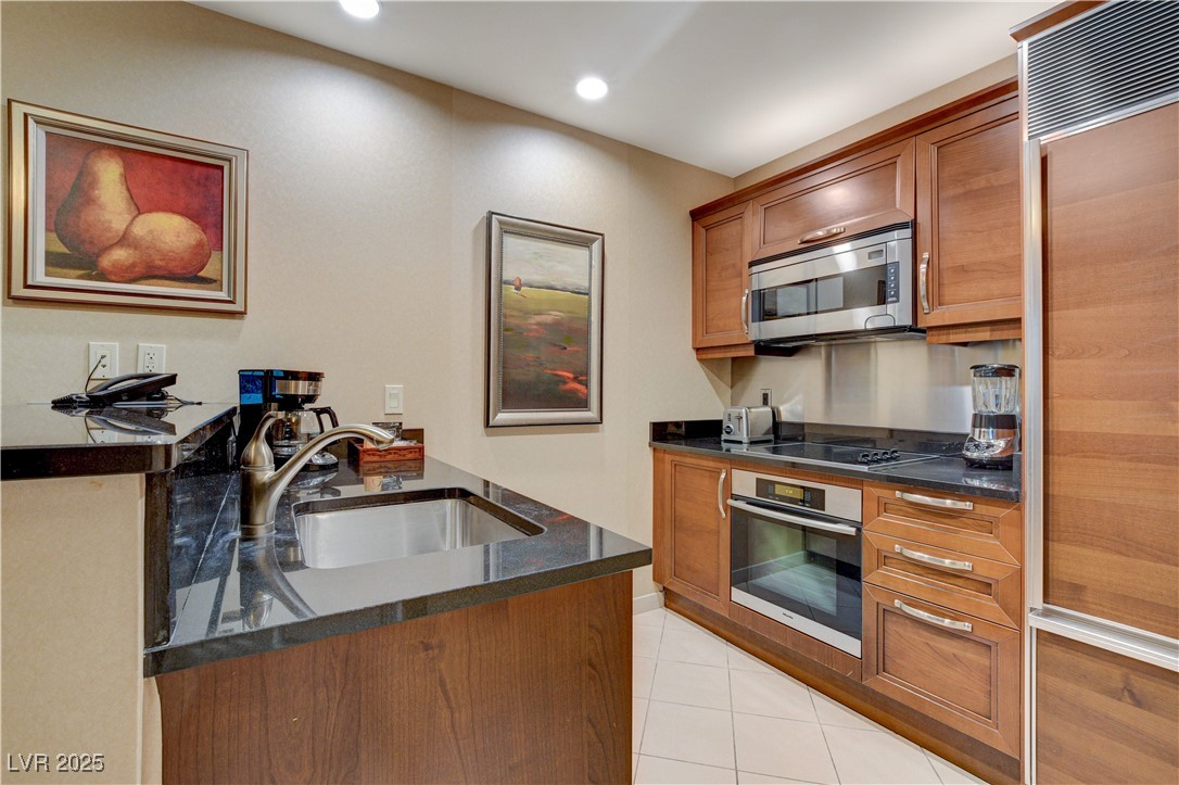 125 East HARMON Avenue 3114