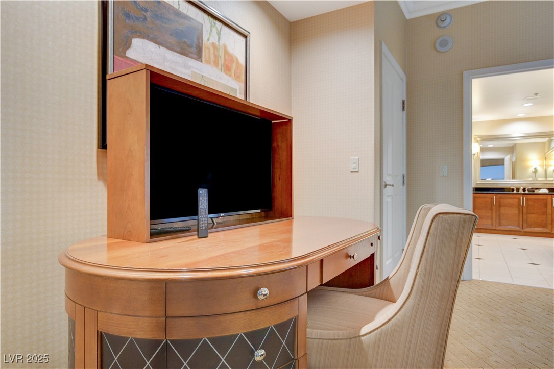 125 East HARMON Avenue 3114