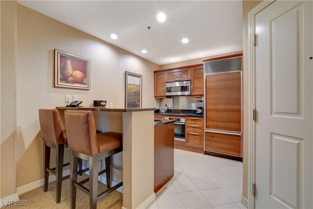 125 East HARMON Avenue 3114