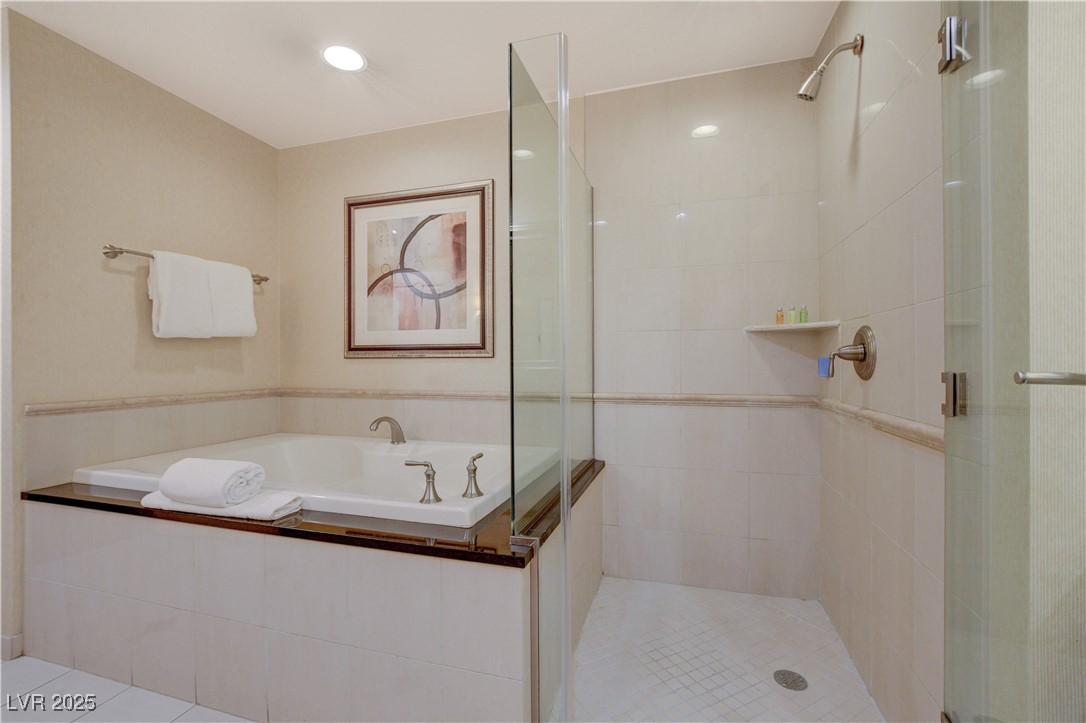 125 East HARMON Avenue 3114