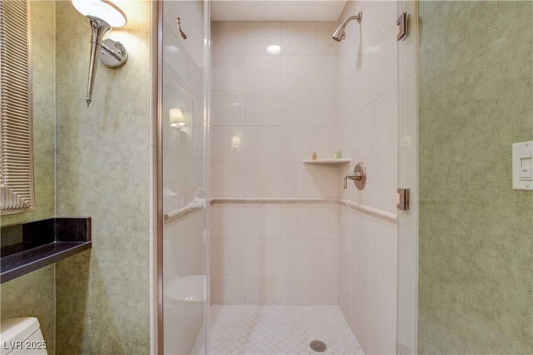 125 East HARMON Avenue 3114