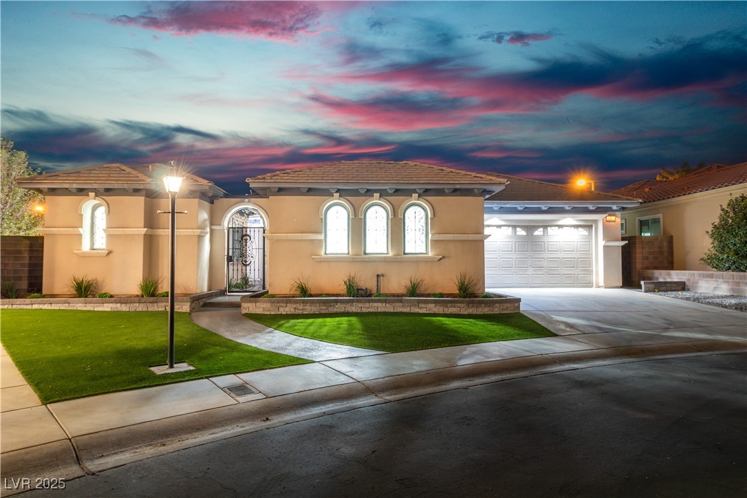 3281 Wisteria Tree Street