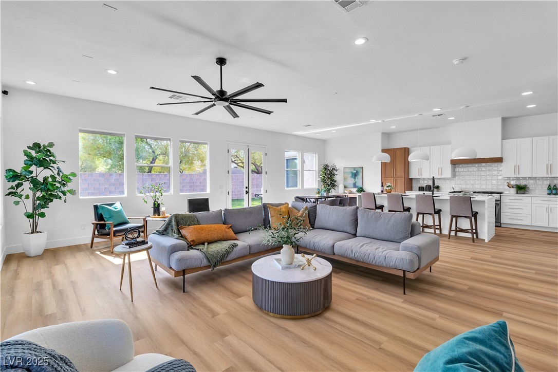 3281 Wisteria Tree Street