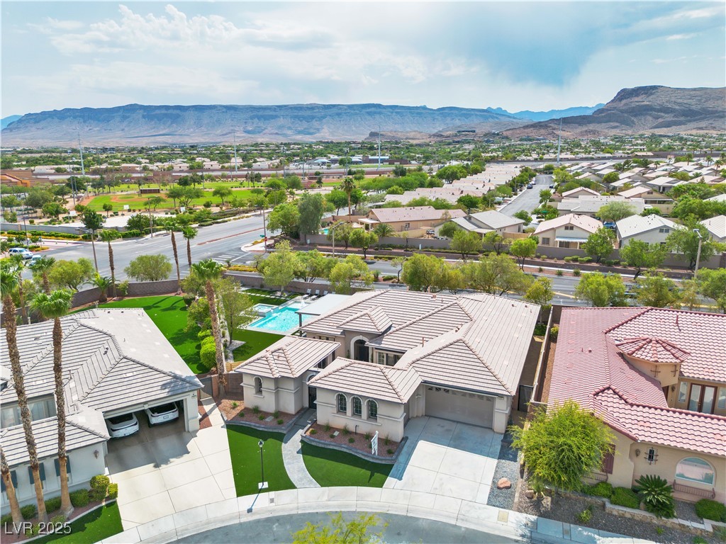 3281 Wisteria Tree Street