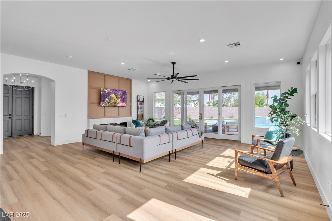 3281 Wisteria Tree Street