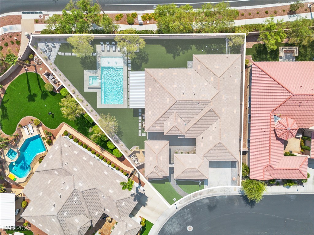 3281 Wisteria Tree Street