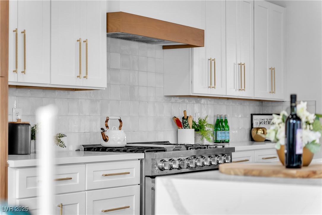 3281 Wisteria Tree Street