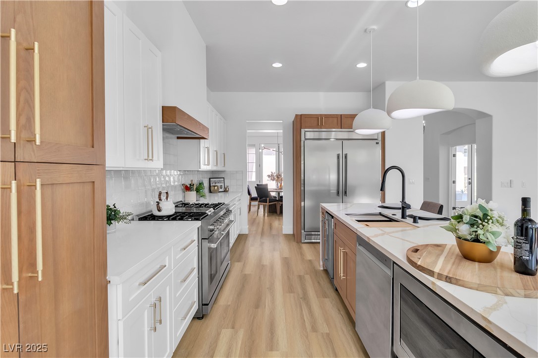 3281 Wisteria Tree Street