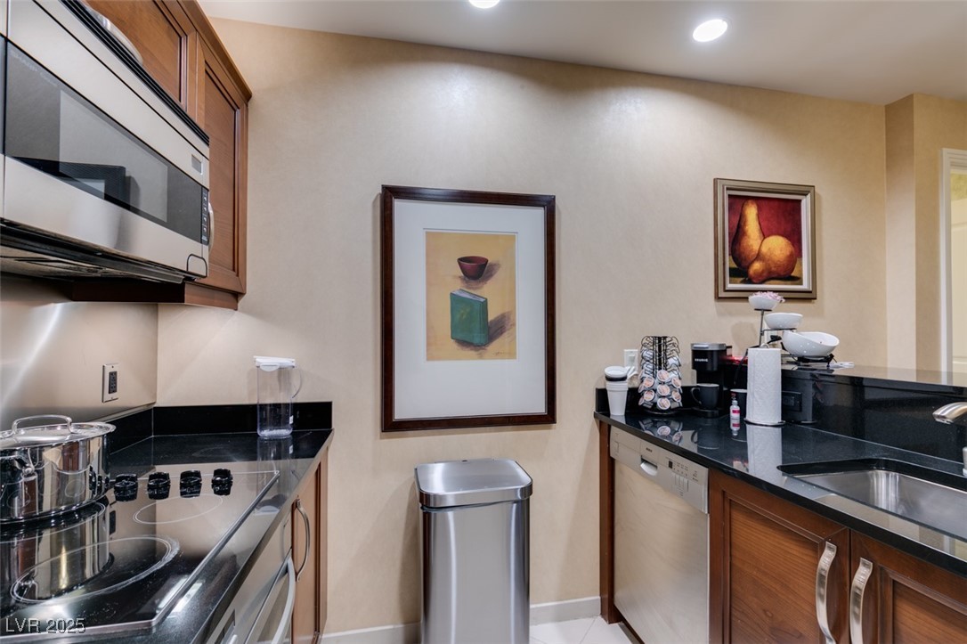 145 East HARMON Avenue 2220 & 2218