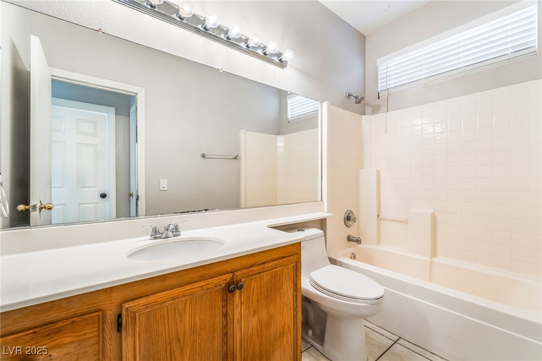 9993 Lemon Valley Avenue