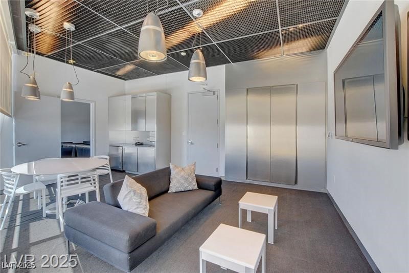 3726 LAS VEGAS Boulevard 2605