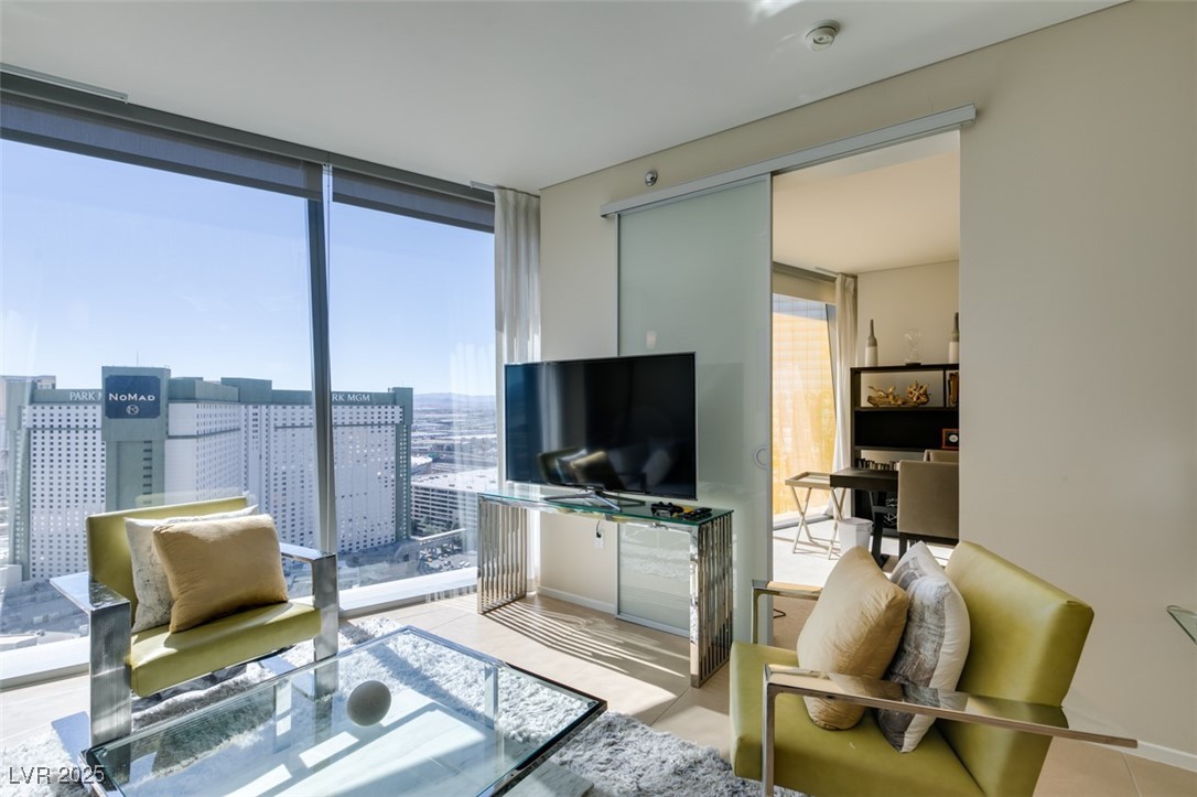 3726 LAS VEGAS Boulevard 2605