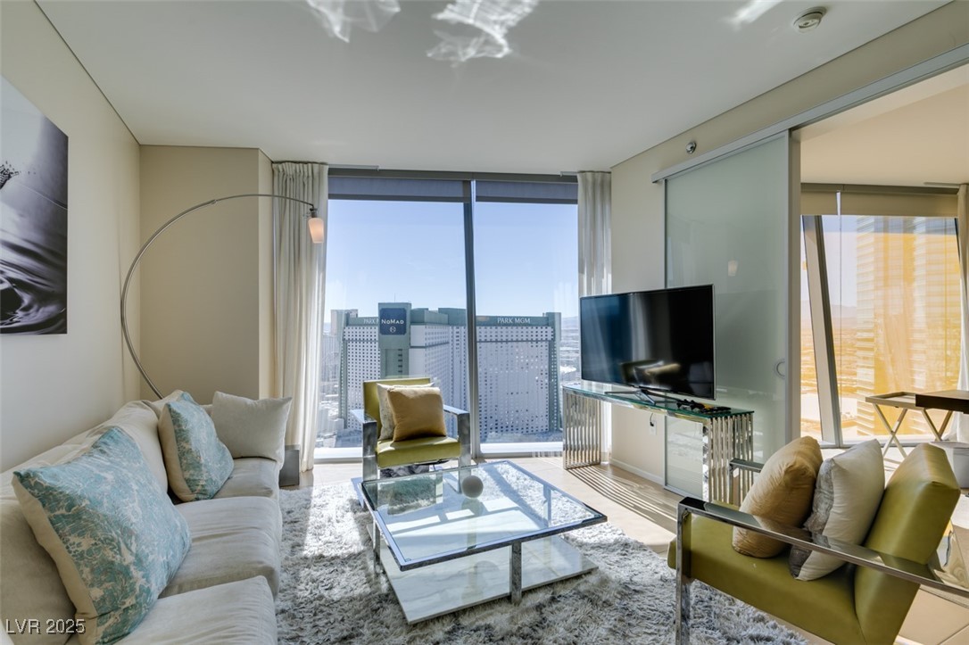 3726 LAS VEGAS Boulevard 2605