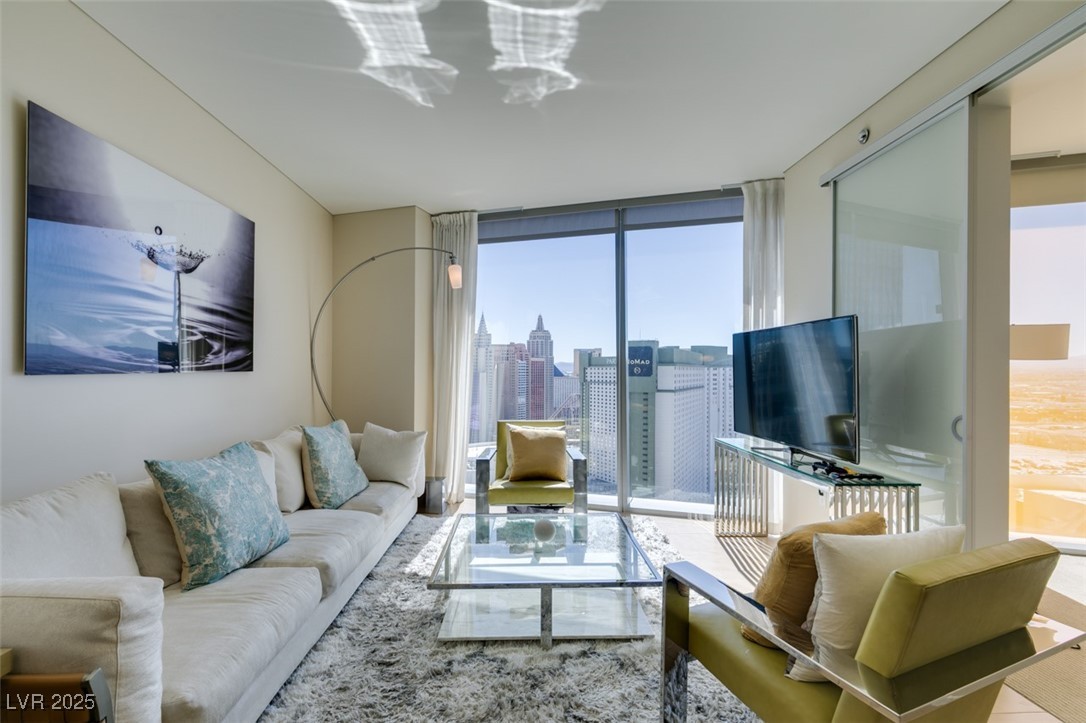 3726 LAS VEGAS Boulevard 2605