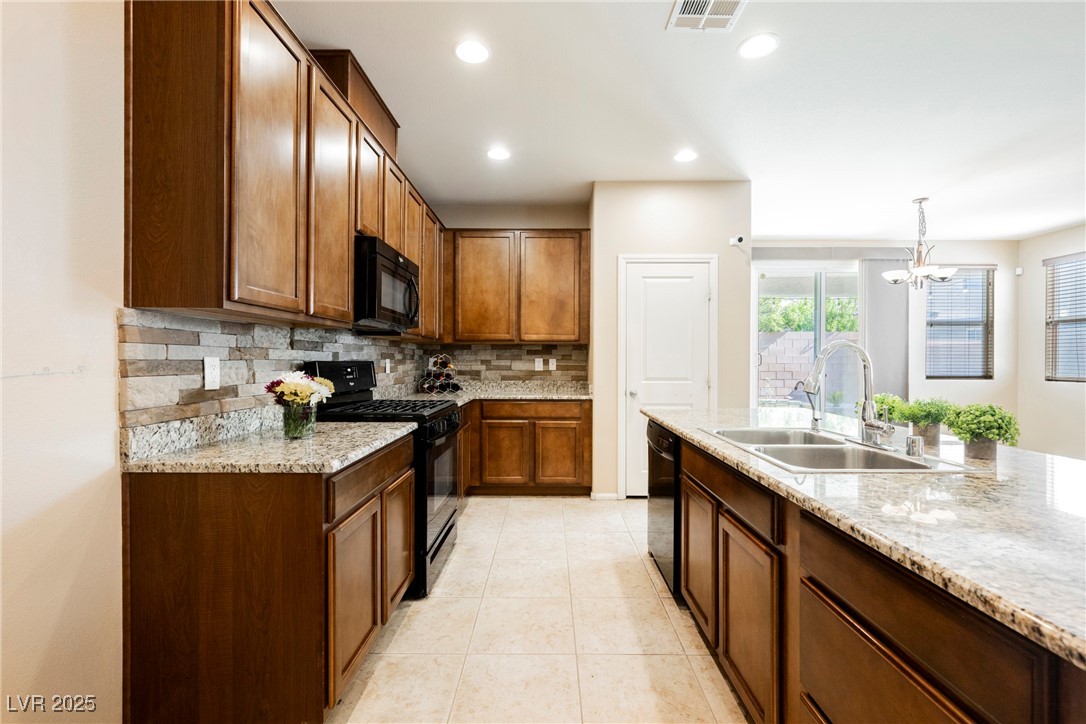 7146 Foggy Mist Avenue